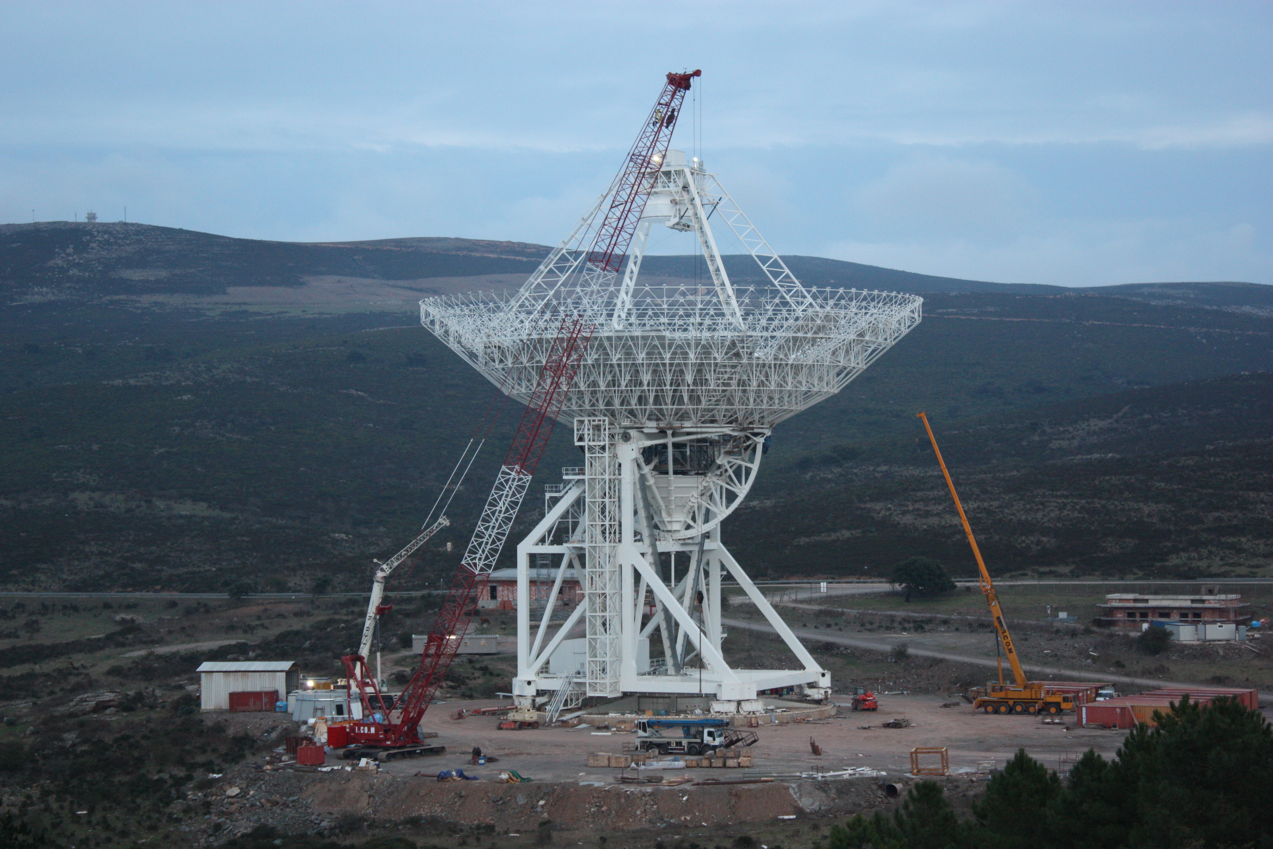 Sardinia_Radio_Telescope_SRT_under_construction